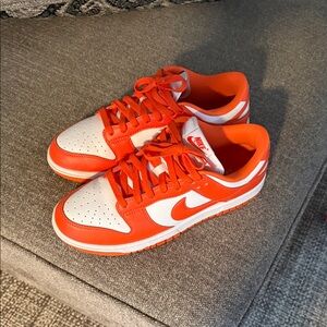 Men’s low dunks Syracuse orange